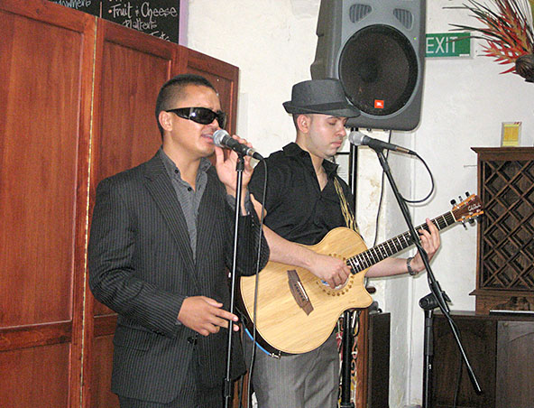 2che Music Duo - Perth Acoustic Duo Singers - Musicians Entertainment
