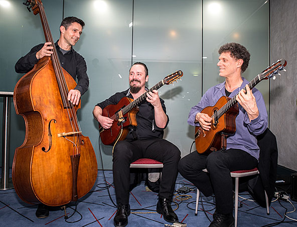 Gypsy Jazz Trio Perth - Jazz Bands - Musicians - Entertainers