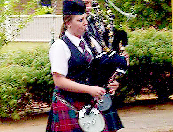Perth Bag Piper - Bagpipes Player - Roving Musician - Scottish