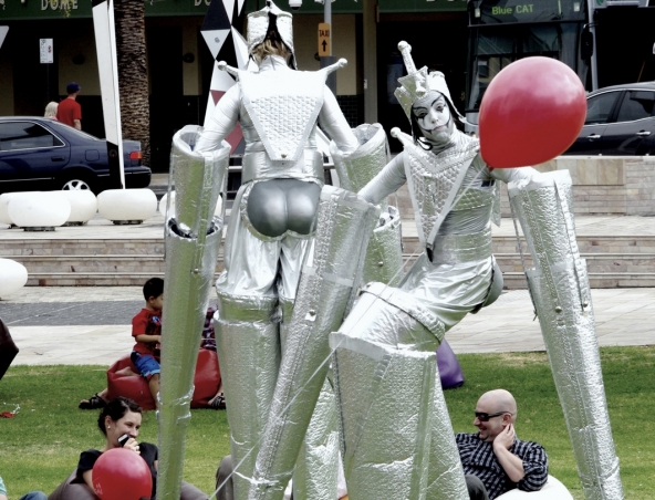 Alien Robots Stilt Walkers Perth
